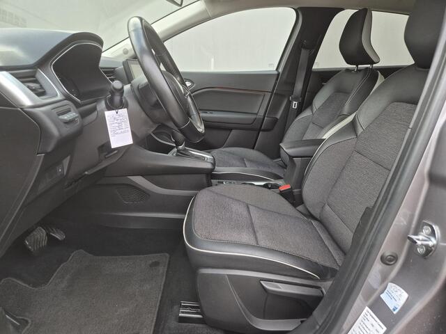 Renault CAPTUR 1.6 E-Tech Plug-in Hybrid 160 Intens Automaat / Accu SOH 91.25% / Apple Carplay Android Auto / Stuur-, en Stoel verwarming / Achteruitrijcamera / Keyless Entry/Start / Draadloze telefoon lader / Cruise control /