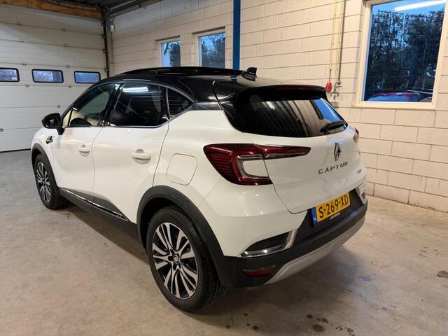 Renault CAPTUR 1.6 Plug-in Hybrid 160 Initiale 1 eig. leder