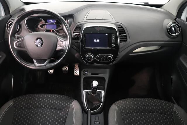 Renault CAPTUR 0.9 TCe Intens | Panoramadak | Camera | Climate control | Cruise control | Navigatie | AndroidAuto | Navigatie |