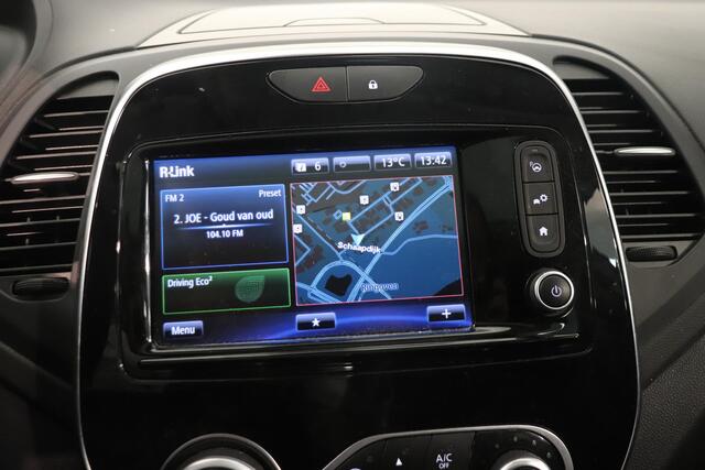 Renault CAPTUR 0.9 TCe Intens | Panoramadak | Camera | Climate control | Cruise control | Navigatie | AndroidAuto | Navigatie |