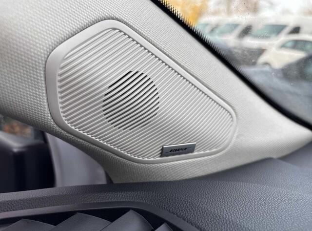 Renault CAPTUR E-TECH Plug-In 160 Edition One | Afneembare Trekhaak | Bose | Verwacht |