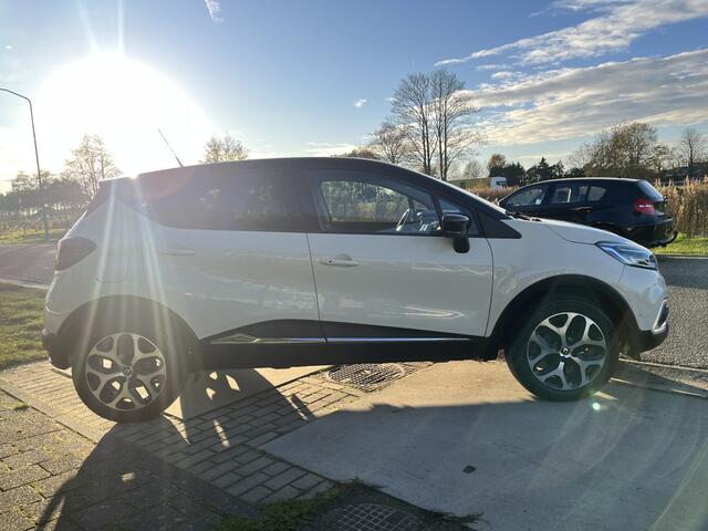 Renault CAPTUR 0.9 TCe Intens / Trekhaak / Keyless / Climate / PDC 360'' / Cruise / Aut. Parkeren / DAB /