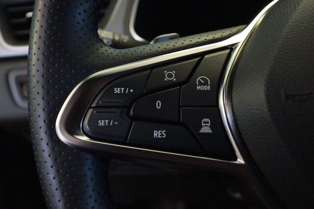 Renault CAPTUR 1.3 mild hybrid 160 Techno | NAVI | CLIMA | CAMERA + PDC | ADAP CRUISE | STUUR/STOELVERW |