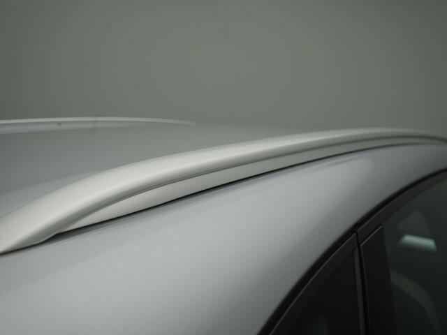 Renault CAPTUR TCe 140 EDC Intens - RIJKLAARPRIJS - Automaat - Rondomzichtcamera - All Seasonbanden - Stuur- en Stoelverwarming