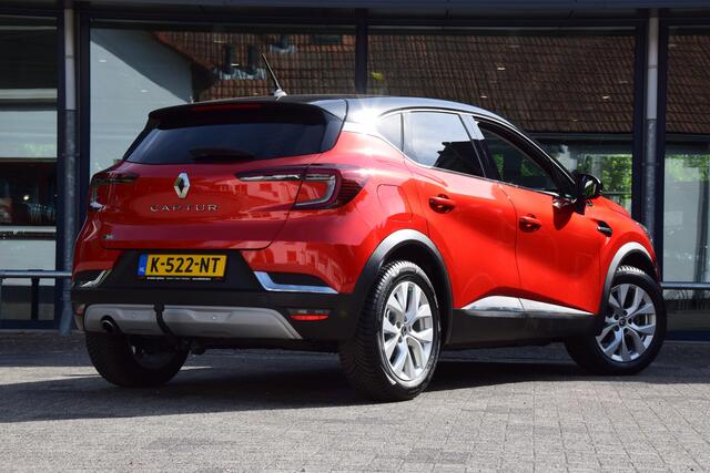 Renault CAPTUR 1.0 TCe 100 Intens | BOVAG Garantie | Trekhaak | All Season Banden | Navigatie | Achteruitrijcamera | PDC Voor&Achter | Apple Carplay | Full LED | Dealer Onderhouden |