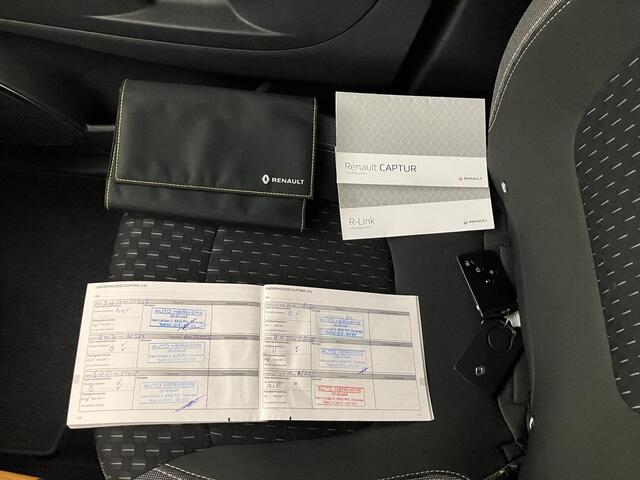 Renault CAPTUR 0.9 TCe Intens / Navigatie / LED Verlichting / Dealer Onderhouden / Cruise Control / Climate Control / Bluetooth / Keyless Entry & Go /