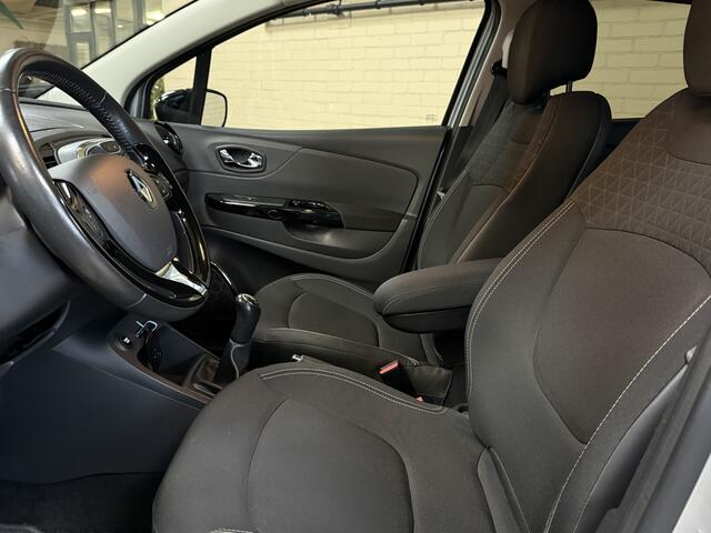 Renault CAPTUR 0.9 TCe 90pk Limited | Navi | Cruise control | 16"| Airco | PDC |