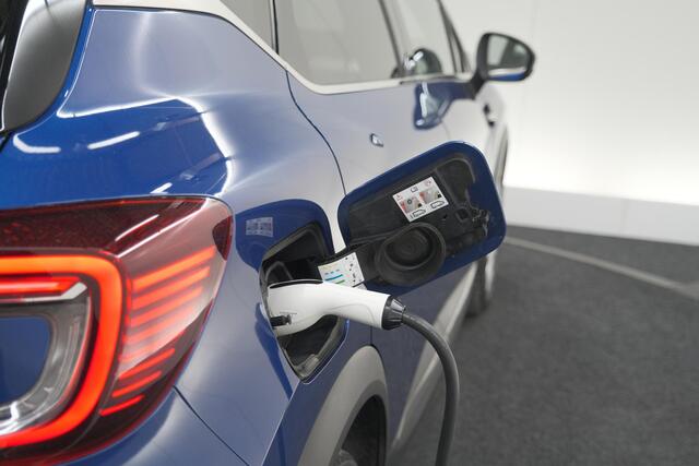 Renault CAPTUR 1.6 E-Tech Plug-in Hybrid 160 Intens | Camera | 9.3 Inch Groot Scherm | Apple Carplay | Parkeersensoren