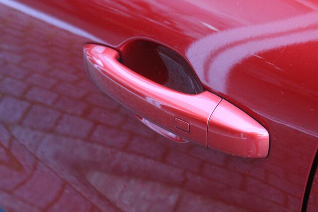 Renault CAPTUR 1.0 TCe 100 Intens