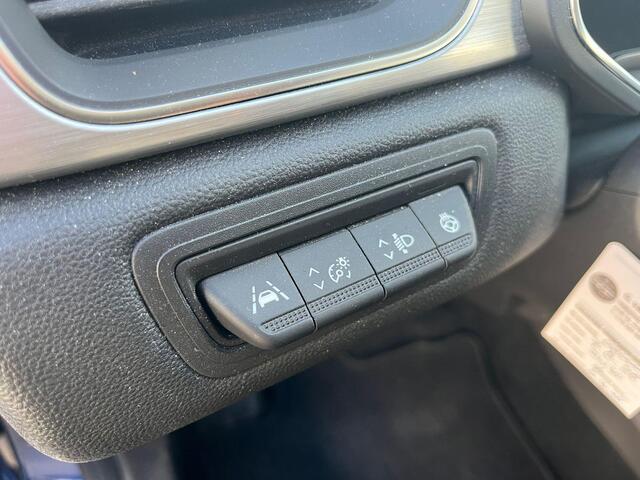 Renault CAPTUR 1.3 TCe 130 Intens cruise control adaptief | stuurwiel verwarmd | trekhaak