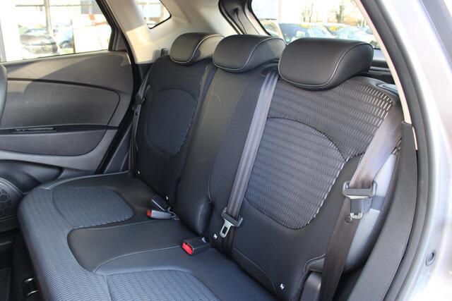 Renault CAPTUR 1.2 TCe Dynamique Trekhaak | Automaat | Navigatiesysteem| Hoge instap