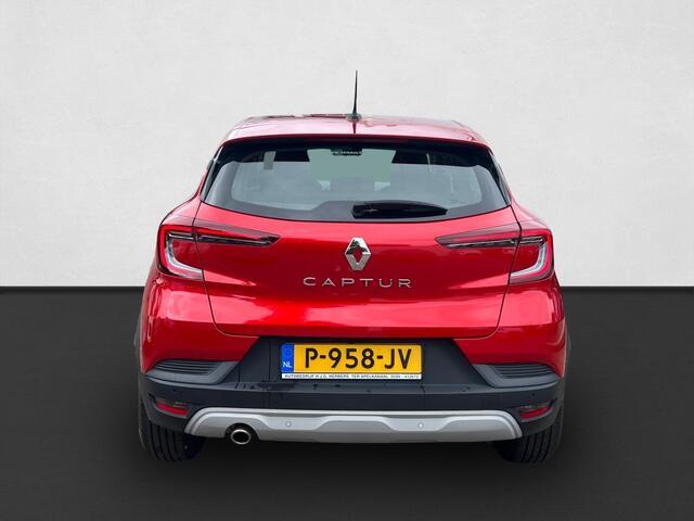Renault CAPTUR 1.3 TCe 140 Zen / AUTOMAAT / NAVI / PDC / CRUISE