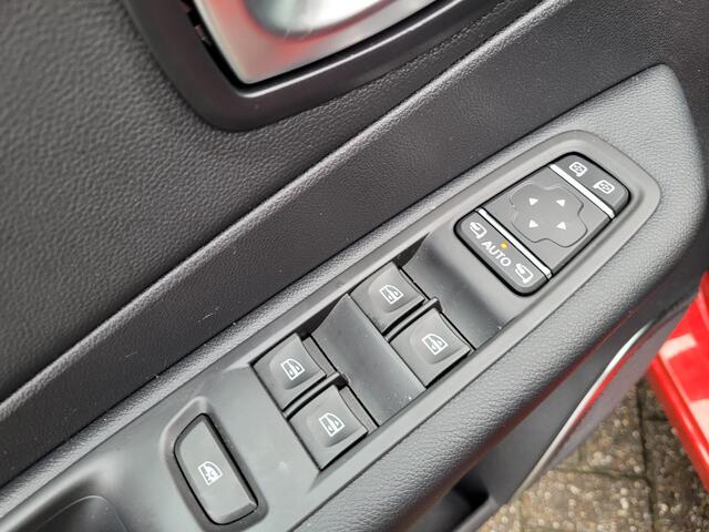 Renault CAPTUR 0.9 TCe Intens (Hoge Instap) Camera | Navigatie | Dealer Onderhouden | Org. NL