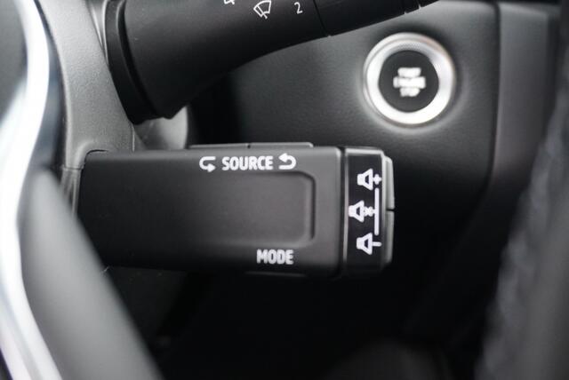 Renault CAPTUR 1.0 TCe Intens Trekhaak | Led | Keyless | Clima | CarPlay | NAP