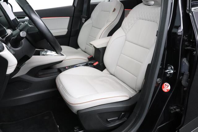 Renault CAPTUR 1.6 E-Tech Plug-in Hybrid 160 Initiale Paris | Panoramadak | Leder | Stoel&Stuur Verwarming |