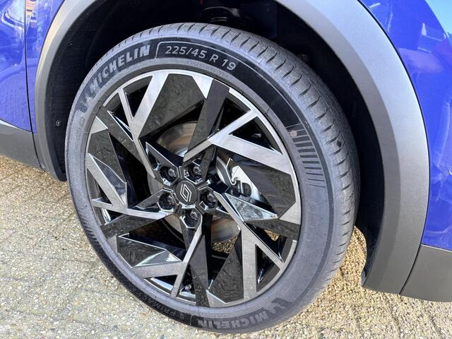 Renault CAPTUR 1.8 E-Tech full hybrid 160 esprit Alpine | Nieuwe Nederlandse auto | Pack Priviege | Pack Light & Sound | Rijklaarprijs!! | Voordeel op deze auto van ¤ 4.380,- |