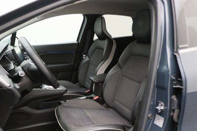 Renault CAPTUR 1.6 E-Tech Plug-in Hybrid 160 Intens Two-Tone, Virtual Cockpit, Apple Carplay, Camera, Cruise, LED, DAB, 18''