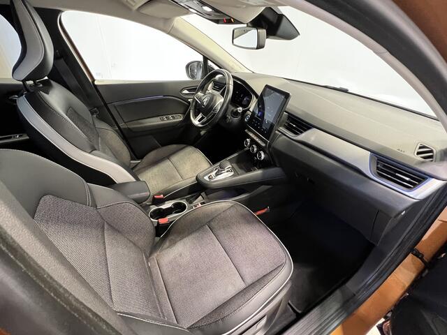 Renault CAPTUR 1.6 E-Tech Plug-in Hybrid 160 Intens | Navigatie/Android/Apple Carplay | LM Velgen 18" | Cruise Control | Airco |