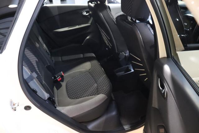 Renault CAPTUR TCe 150pk EDC Automaat Intens