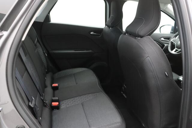 Renault CAPTUR E-Tech Hybrid 145pk Evolution | Parkeersensoren voor/achter met achteruitrijcamera | Climate control | Navigatie |