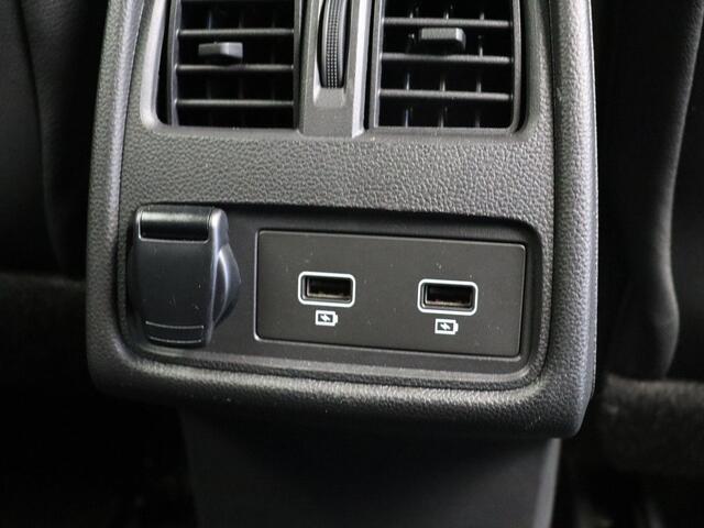 Renault CAPTUR 1.0 TCe 100 Bi-Fuel Intens | Trekhaak | Dealeronderhouden | Navigatie | Achteruitrijcamera |