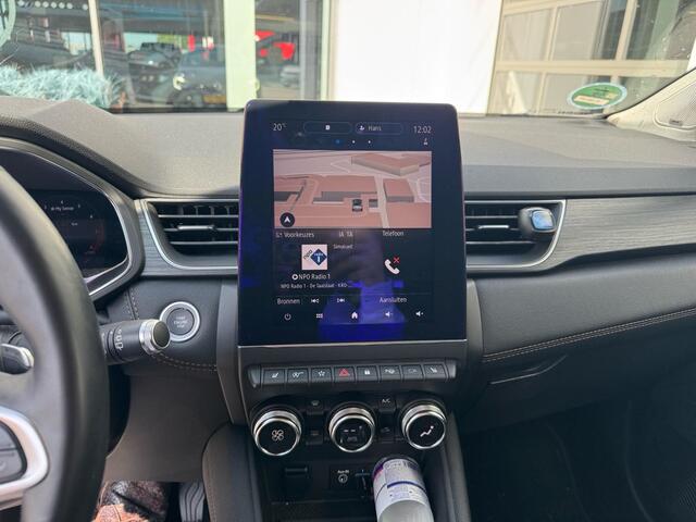 Renault CAPTUR 1.3 TCe 155pk Initiale Paris Automaat / Navigatie / Camera / Bose / Trekhaak