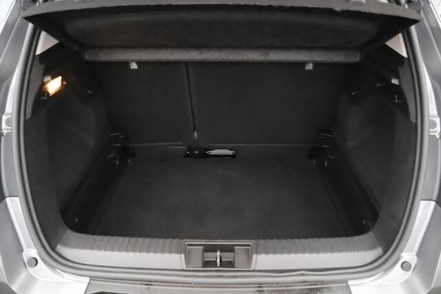 Renault CAPTUR 1.3 TCe 140 Intens Automaat LMV Half Leder LED Navigatie Carplay Android Bluetooth Climate Cruise Control