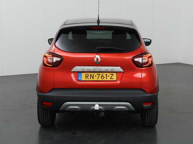 Renault CAPTUR 1.2 TCe Intens | Trekhaak | Navigatie | Parkeercamera | Climate Control | Keyless Go |