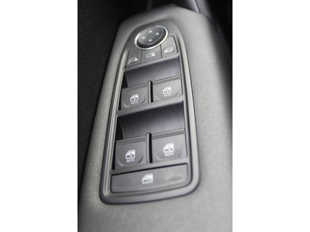 Renault CAPTUR 1.0 TCe 90 R.S. Line All weather banden l Keyless l LED l Parkeercamera achter l Parkeersensoren voor en achter l Apple carplay / Android auto