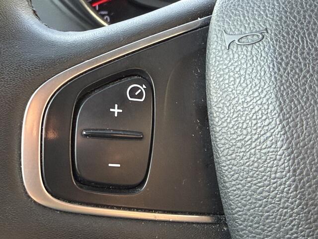 Renault CAPTUR 0.9 TCe Intens Trekhaak/Stoelverwarming/Cruise/Navigatie