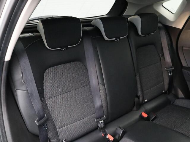 Renault CAPTUR 1.6 E-Tech Hybrid 145 Techno | Navigatie | Achteruitrijcamera | Parkeersensoren voor en achter | Climate control |