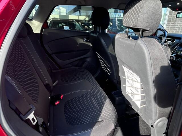 Renault CAPTUR 1.3 TCe Intens | Clima | Camera | Dealer onderhouden |