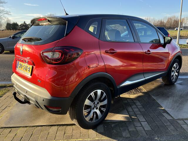 Renault CAPTUR 0.9 TCe / Trekhaak / Parkeersenoren. Achter / Keyless / Airco / Armsteun / LMV /