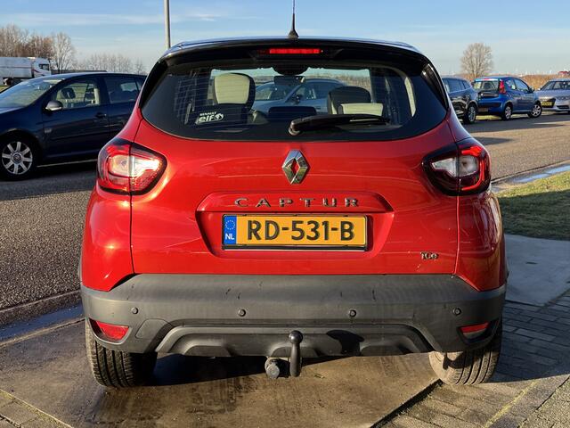 Renault CAPTUR 0.9 TCe / Trekhaak / Parkeersenoren. Achter / Keyless / Airco / Armsteun / LMV /
