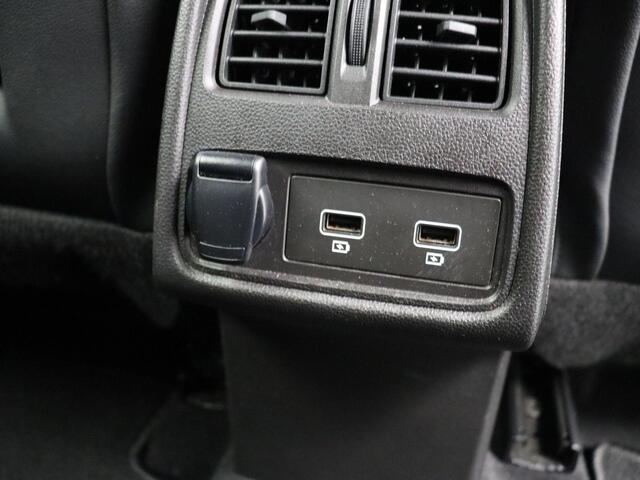 Renault CAPTUR E-Tech Plug-in Hybrid 160pk R.S. Line | Achteruitrijcamera | Navigatie | Climate control |