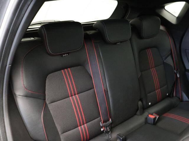 Renault CAPTUR E-Tech Plug-in Hybrid 160pk R.S. Line | Achteruitrijcamera | Navigatie | Climate control |