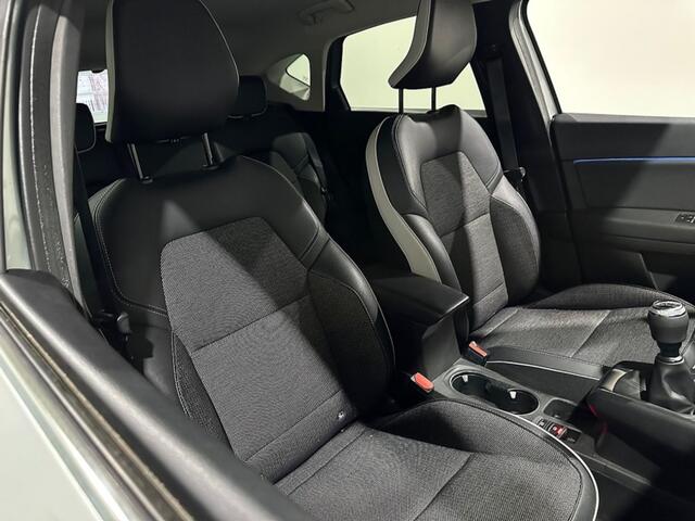 Renault CAPTUR 1.0 TCe 100 Intens |Navi|PDC||Clima|Carplay|Leer/stof!