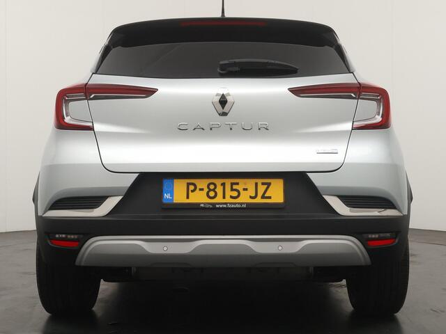Renault CAPTUR 1.6 E-Tech Plug-in Hybrid 160 Intens - Navigatie - Apple Carplay/Android Auto - Climate Control