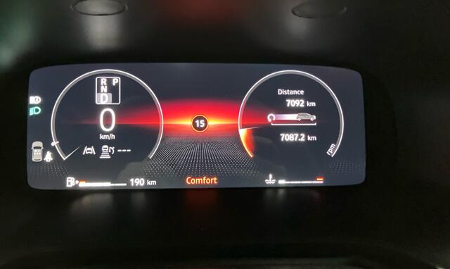 Renault CAPTUR 1.3 mild hybrid 160 techno Automaat/Camera/Stoelverwarming.