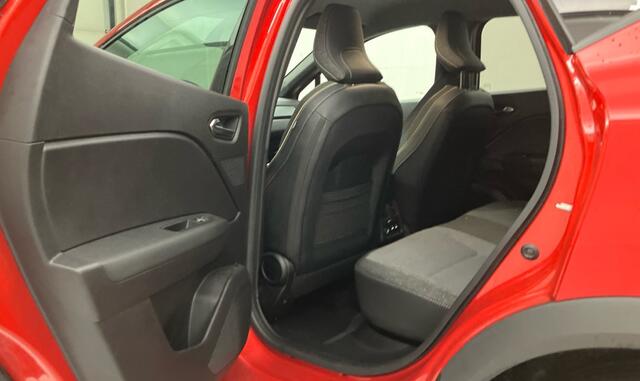 Renault CAPTUR 1.3 mild hybrid 160 techno Automaat/Camera/Stoelverwarming.