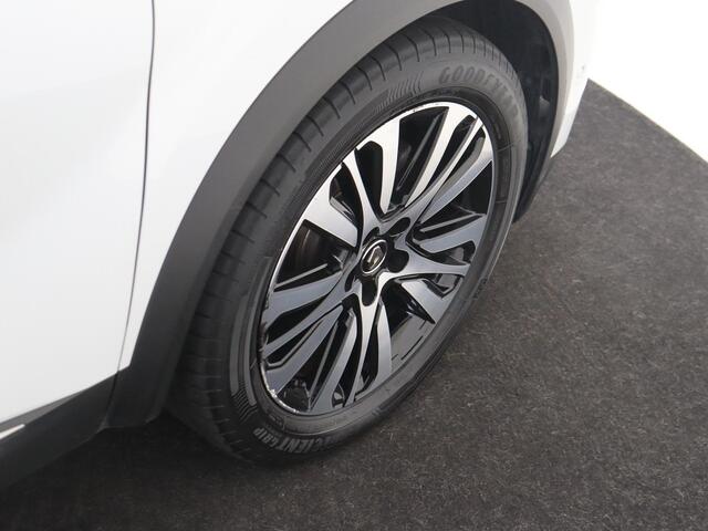 Renault CAPTUR 1.6 E-Tech Plug-in Hybrid 160 Initiale Paris | Automaat | Navigatie | Camera | Stoelverwarming | Parkeersensoren | Android Auto | Apple Carplay