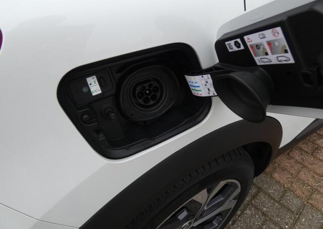 Renault CAPTUR 1.6 E-Tech Plug in Hybrd AUT 160 RSLINE,Camera,Navi,Led