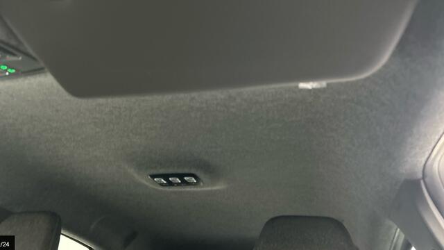 Renault CAPTUR 1.3 mild hybrid 160 techno Automaat/Camera/Stoel en stuurverwarming.