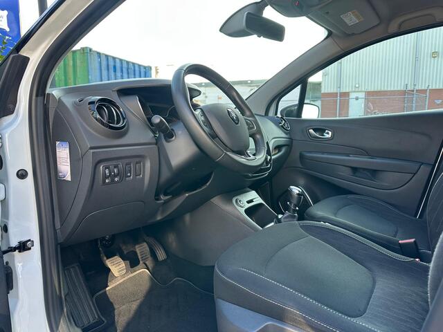 Renault CAPTUR 1.3 TCe Limited NAP Pas, Climate C, Cruise C, Navigatie!!!!