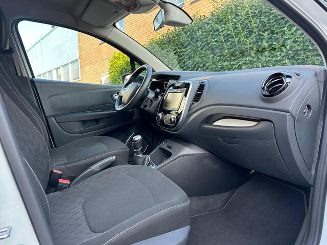 Renault CAPTUR 1.3 TCe Limited NAP Pas, Climate C, Cruise C, Navigatie!!!!