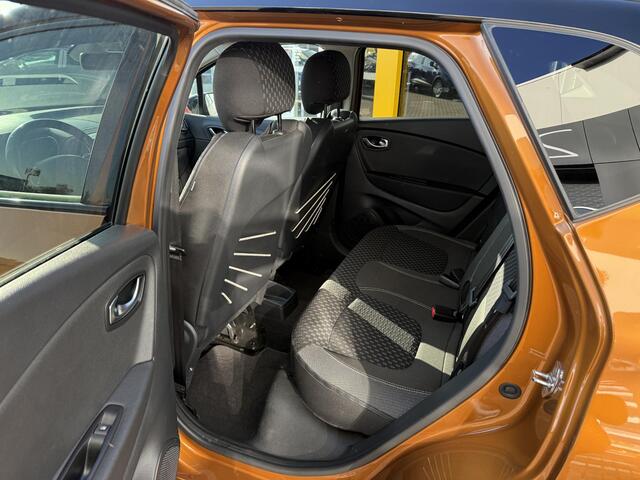 Renault CAPTUR 0.9 TCe Intens | NAP | Trekhaak | Navigatie | Achteruitrijcamera | DAB | LED | Climate Control |