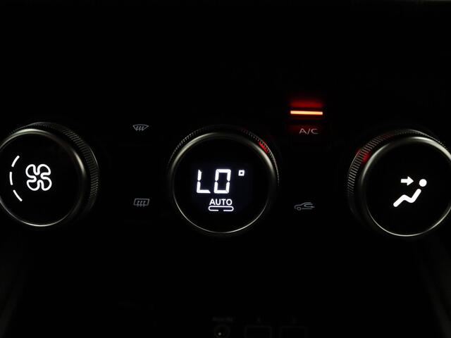 Renault CAPTUR E-Tech Plug-in Hybrid Intens 160pk Camera | Cruise | Navi | Parkeersens. v+a | Trekhaak