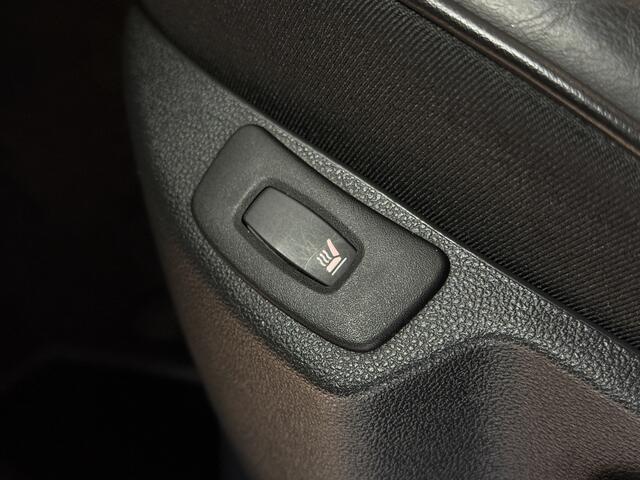 Renault CAPTUR 1.2 TCe AUT Initiale Paris | Navi | Bose | 17" | Led | Camera | Blindspot | PDC V+A | Prachtige goed onderhouden.