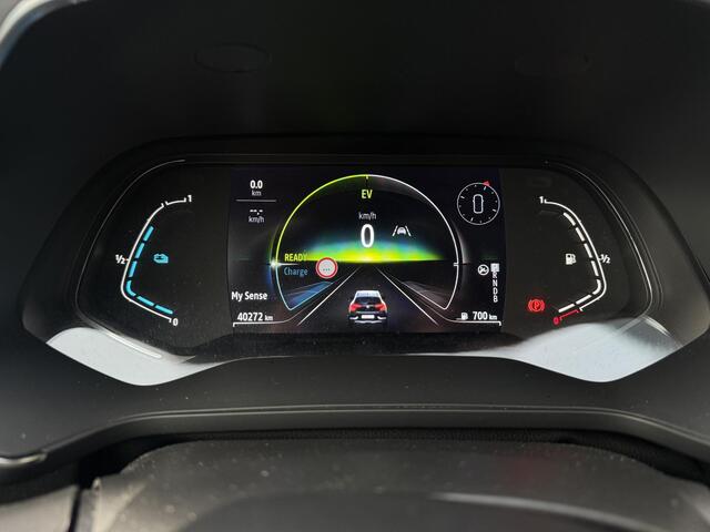 Renault CAPTUR 1.6 E-Tech Hybrid 145 Intens | Apple CarPlay / Android Auto | 360º Camera | Navigatie |