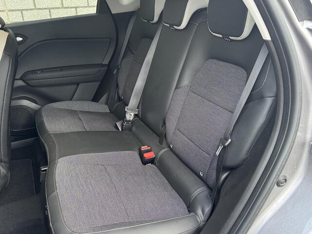 Renault CAPTUR 1.6 E-Tech Hybrid 145 Intens | Apple CarPlay / Android Auto | 360º Camera | Navigatie |